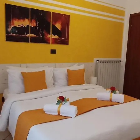 G&g Giusy E Gabry Bed & Breakfast Santhia